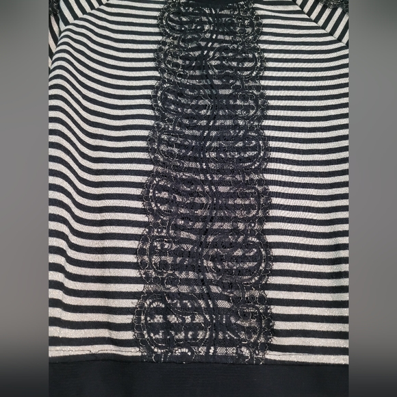 Women's long sleeve top - Picture 2 of 2